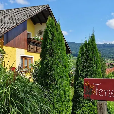 Komfortable Mit Garten Und Grill