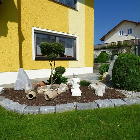Apartment Komfortable Mit Garten Und Grill