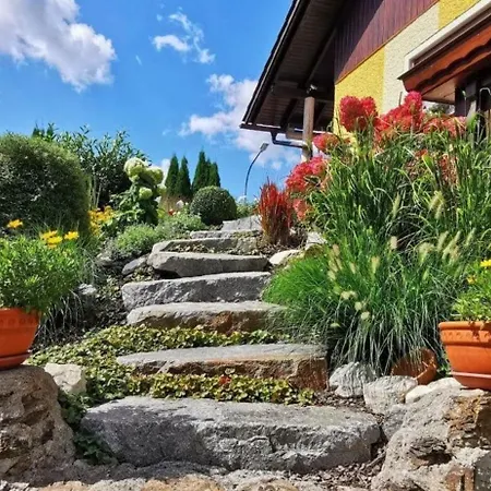 Apartment Komfortable Ferienwohnung Mit Garten Und Grill Gleissenberg