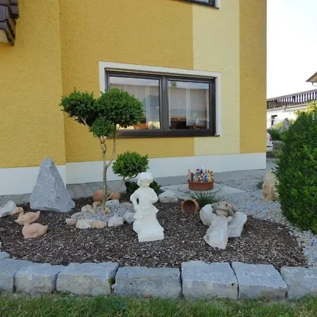 Apartment Komfortable Ferienwohnung Mit Garten Und Grill *