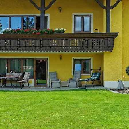 Komfortable Ferienwohnung Mit Garten Und Grill Gleissenberg