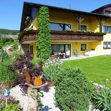 Apartment Komfortable Ferienwohnung Mit Garten Und Grill